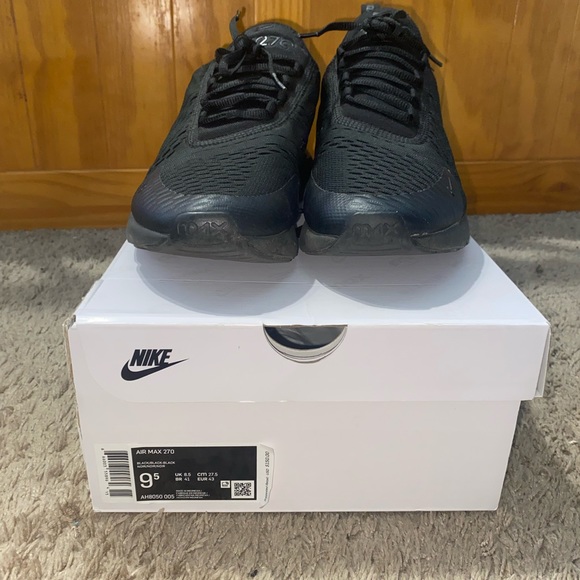 Air max 270s - Picture 3 of 4